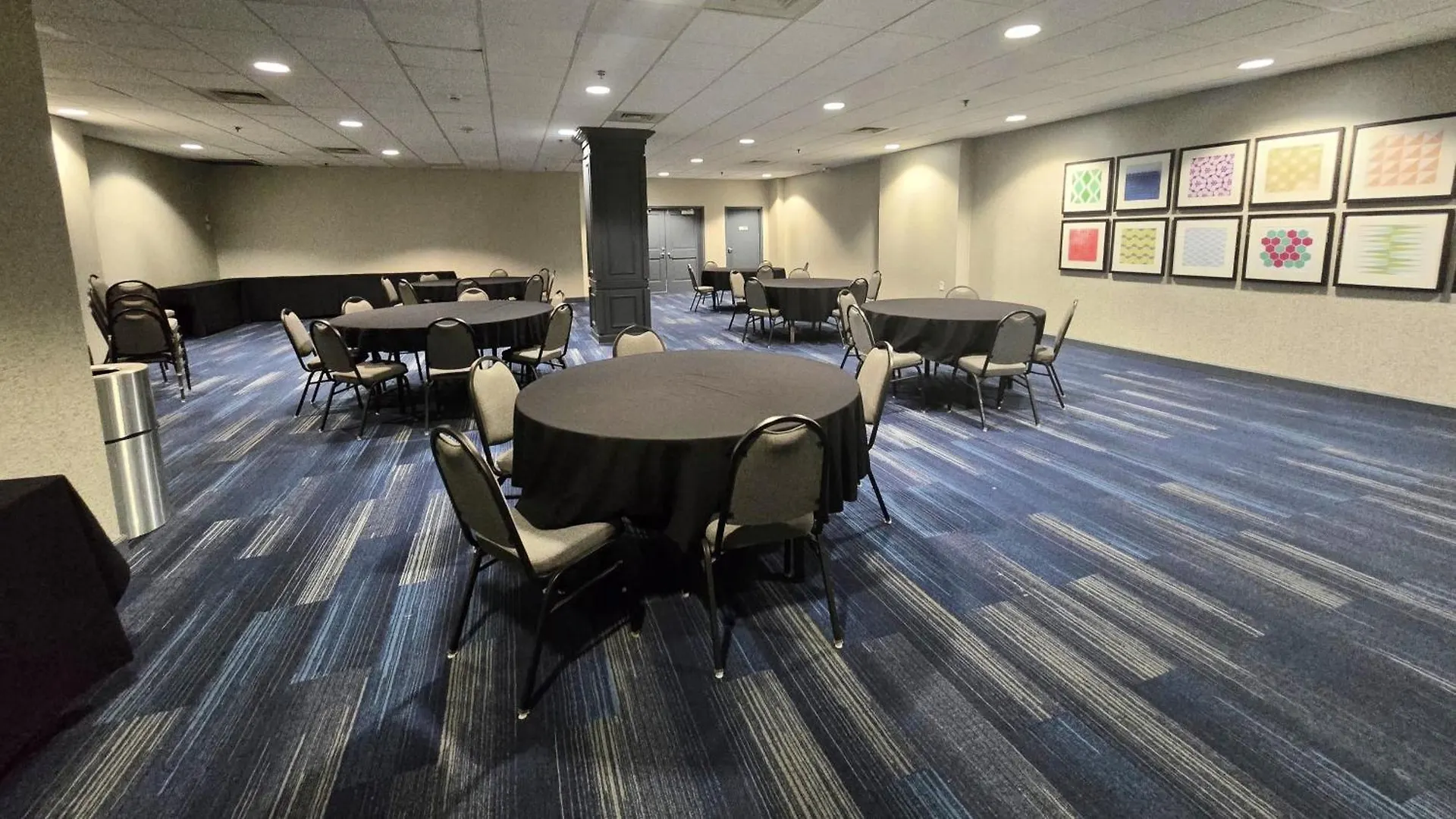 Holiday Inn Express Nashville-Downtown - Broadway By Ihg Ξενοδοχείο