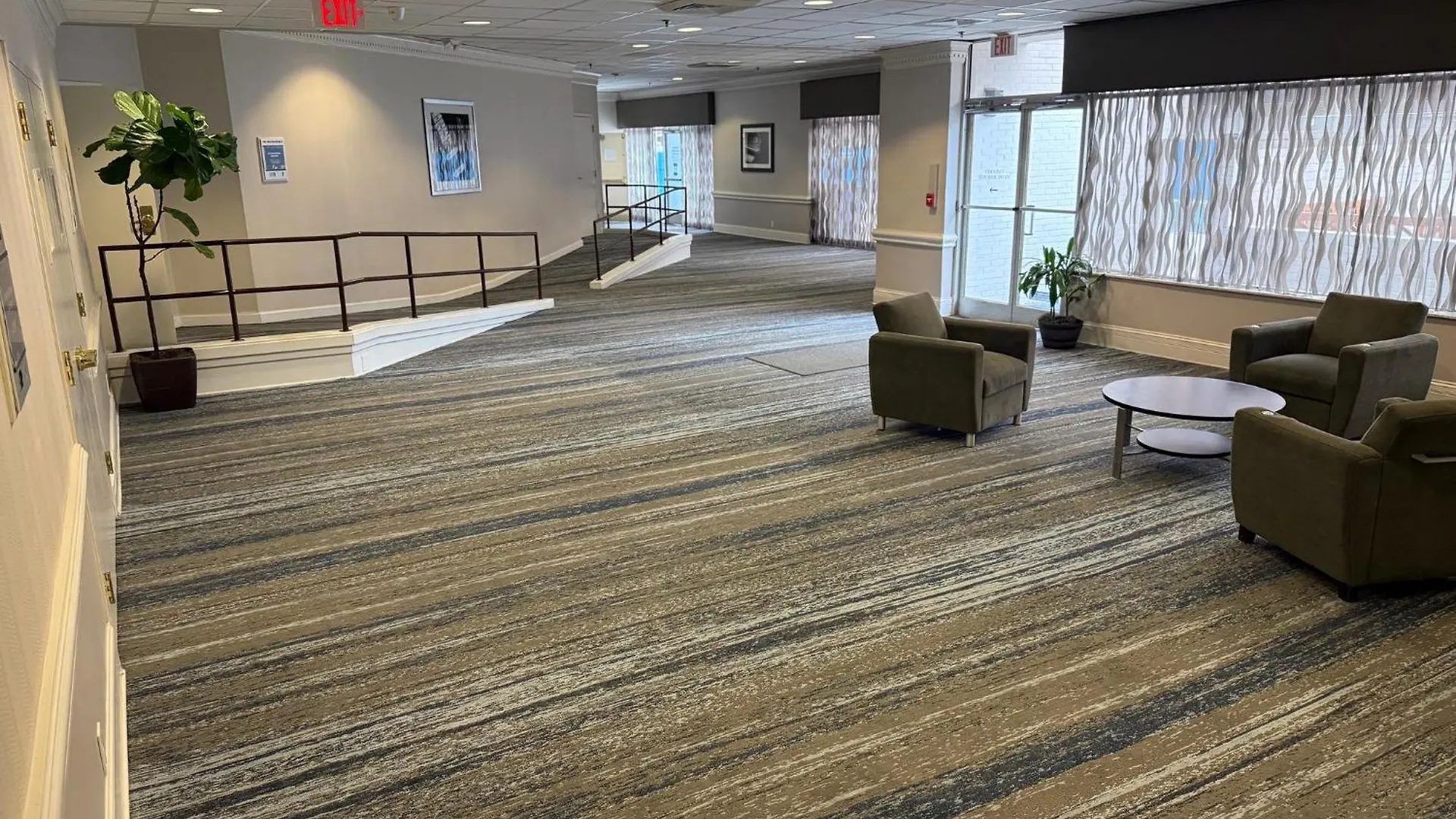 Holiday Inn Express Nashville-Downtown - Broadway By Ihg